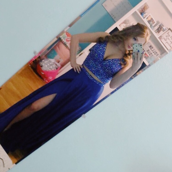 Size 6 (altered to a 2) Sherri Hill Blue dress - Picture 1 of 1